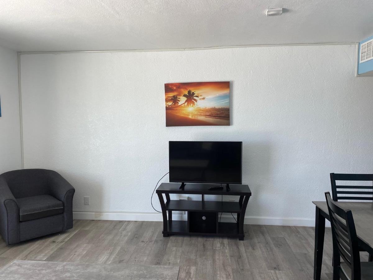 Sandalwood Beach Resort North Redington Beach Экстерьер фото