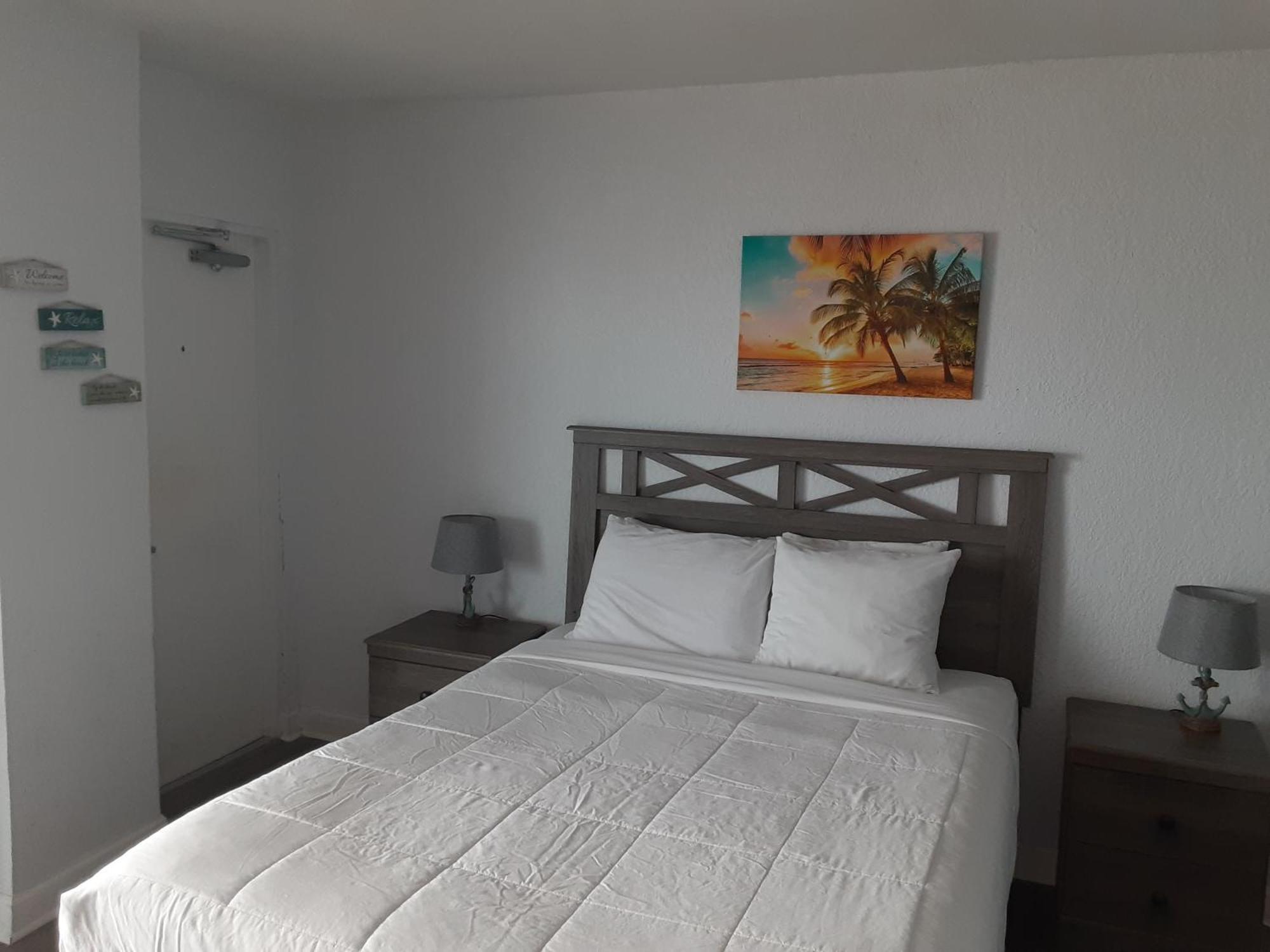 Sandalwood Beach Resort North Redington Beach Экстерьер фото